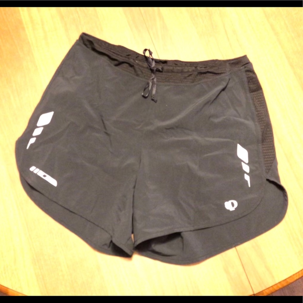 🌞 4/$25 Summer Sale 🌞 Pearl Izumi shorts